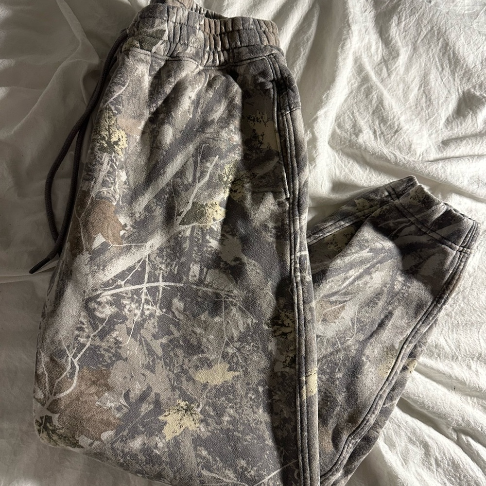 abercrombie men’s camo sweatpants
